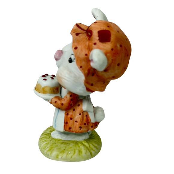 Lefton Bunny Rabbit Figurine Birthday Cake Hand Painted Cottage Spring Easter - Picture 4 of 7